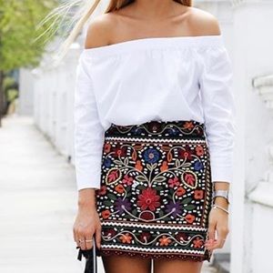 Fairchild Floral Embroidered Mini Skirt size M вишиванка